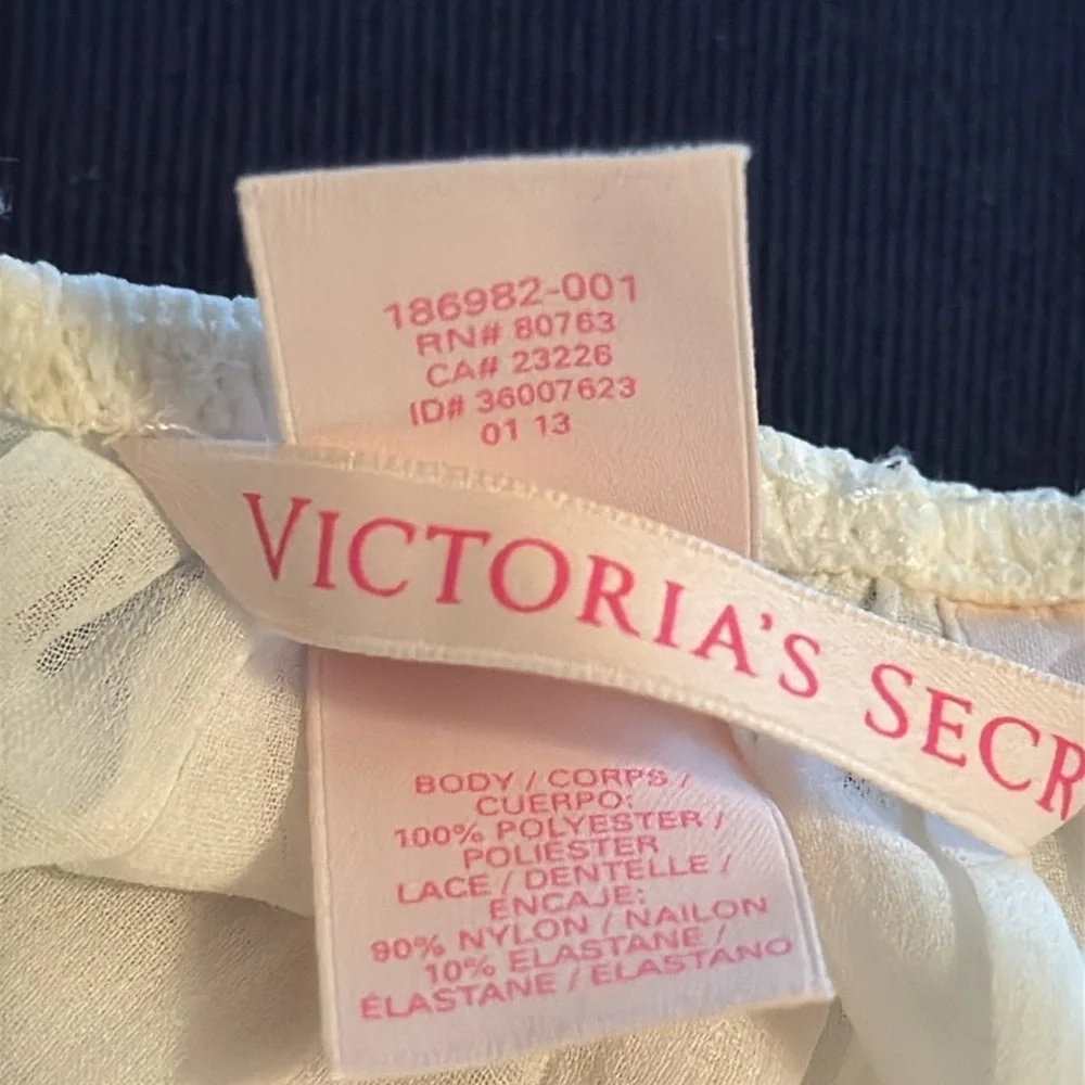 Victoria’s Secret ivory pleated lace sheer baby doll‎ satin bow sz M intimates